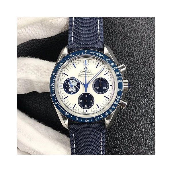 오메가 스피드 마스터 스누피 블루밴드 42mm 상품 이미지 1