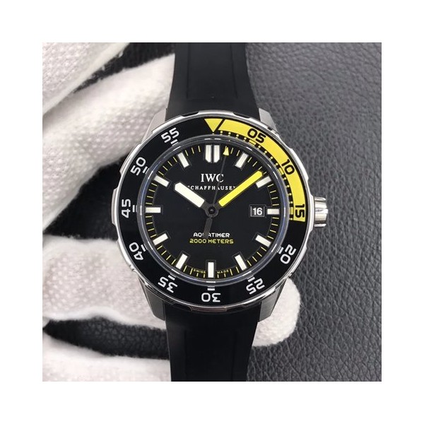 아이더블유씨 아쿠아타이머 44mm 상품 이미지 1