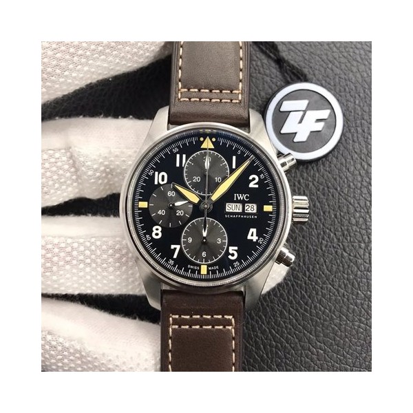 아이더블유씨 파일럿 크로노그래프 스핏파이어 41mm 상품 이미지 1