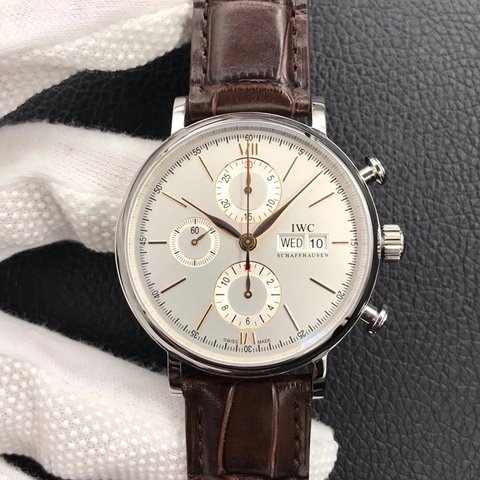 아이더블유씨 포르토피노 크로노그래프 42mm