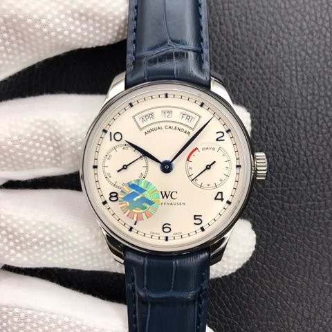 아이더블유씨 포르투기즈 애뉴얼 캘린더 44mm