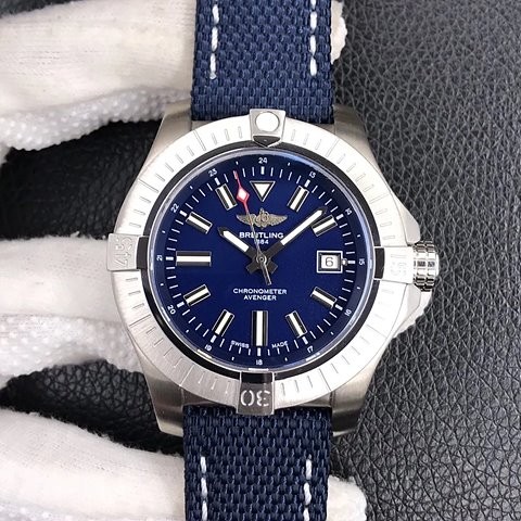 브라이틀링 어벤져 43mm