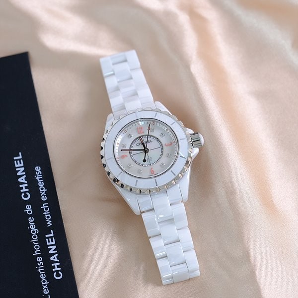 샤넬 J12 화이트 세라믹 다이아 38mm 상품 이미지 1