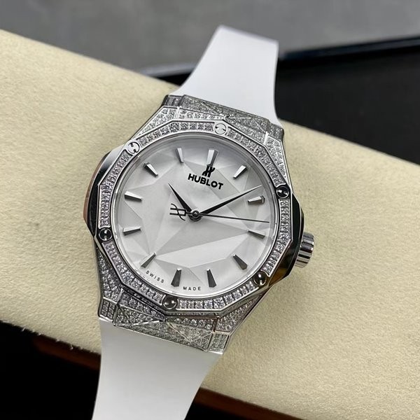 위블로 클래식퓨전 올린스키 킹 다이아 러버밴드 40mm 상품 이미지 1