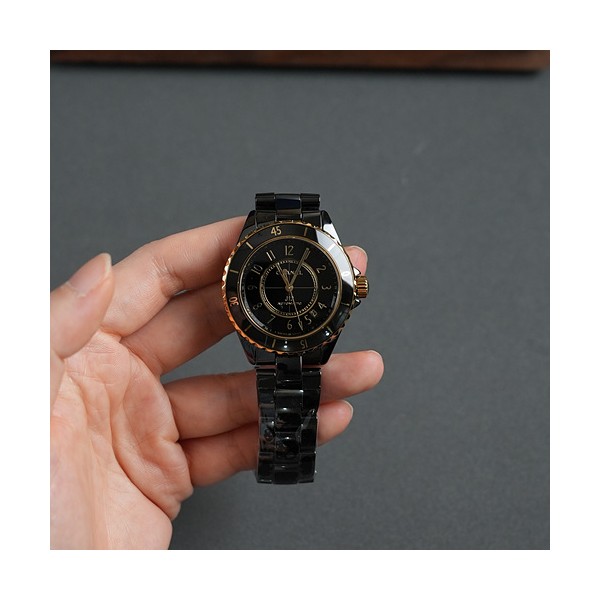 샤넬 J12 블랙 세라믹 옐로우 골드 38mm 상품 이미지 1