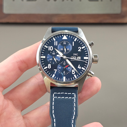 아이더블유씨 파일럿 크로노그래프 41mm