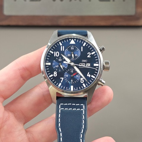 아이더블유씨 파일럿 크로노그래프 41mm