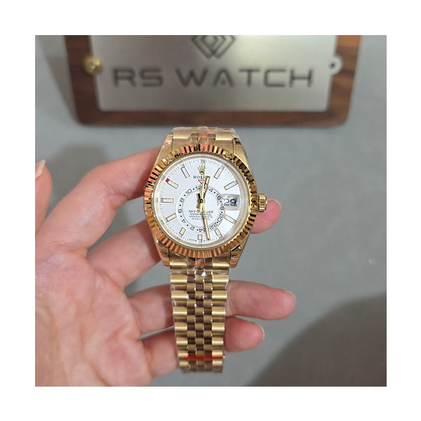 스카이드웰러 옐로우골드 금통 화이트다이얼 42mm 상품 이미지 1